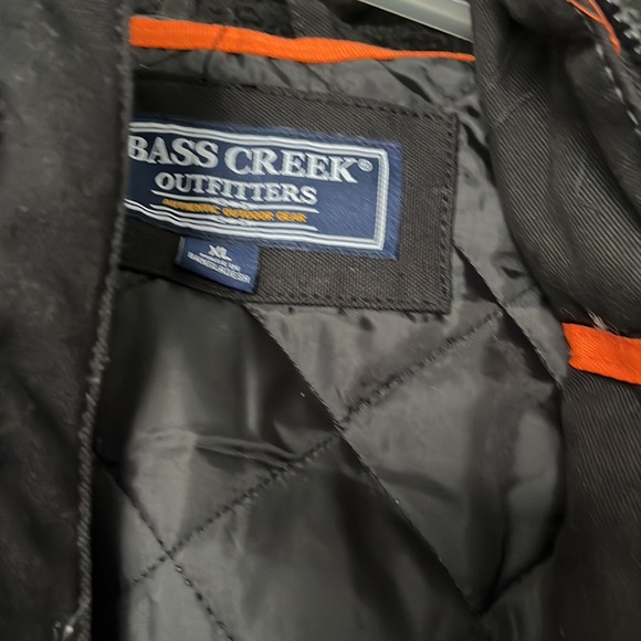 BASS CREEK Outfitters - Warm, Durable, protection Jacket - Picture 2 of 7